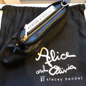 ALICE & OLIVIA BLACK LEATHER BALLET SLIPPER CLUTCH